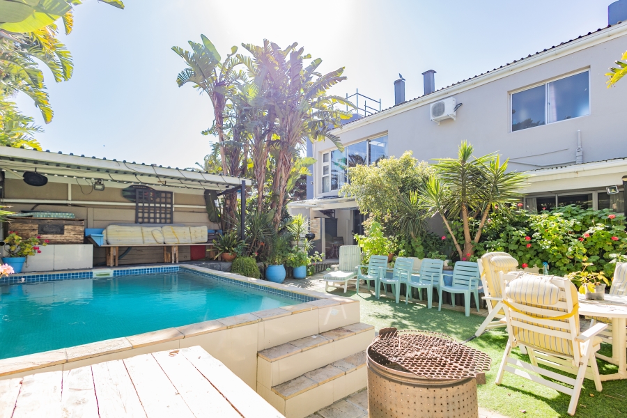 13 Bedroom Property for Sale in Sunset Beach Western Cape